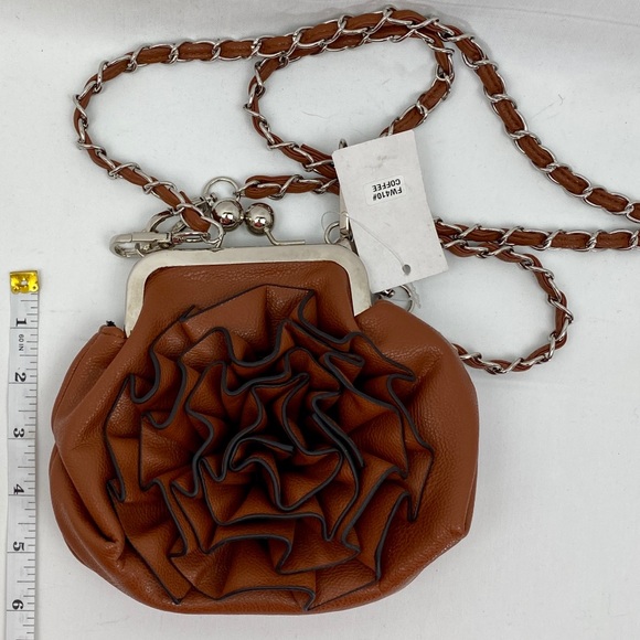 NWT Flower Rose Clutch Shoulder Hand Bag Purse - Picture 9 of 16